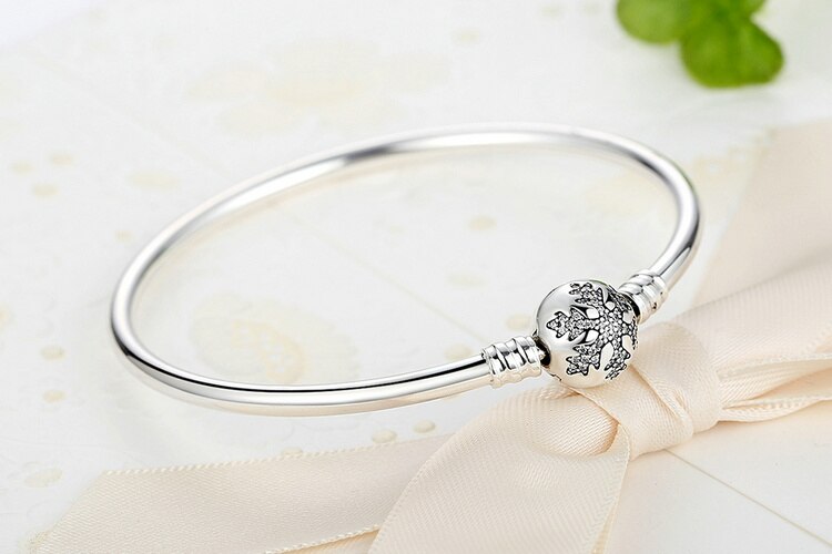 Snowflake Clasp Bracelet