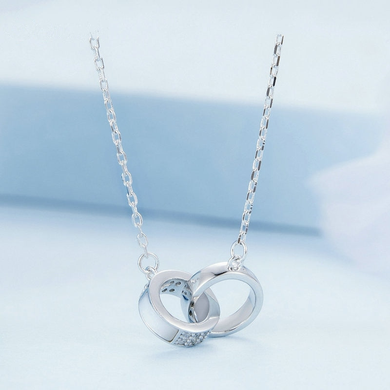 Circle Interlock Necklace